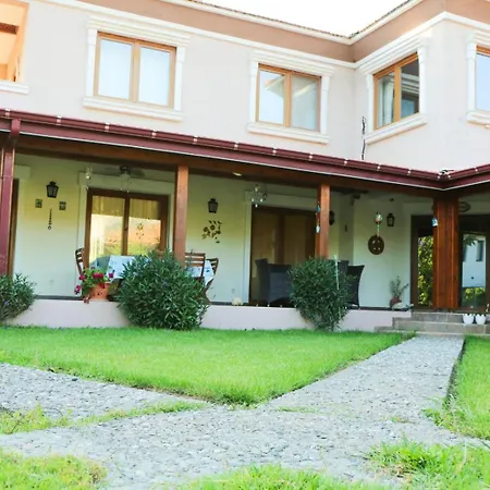 Villa Minta *